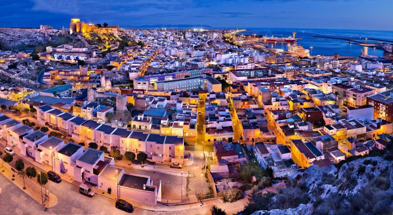 Apartamento 90 M2 En La Mejor Zona De Roquetas Roquetas de Mar Buitenkant foto